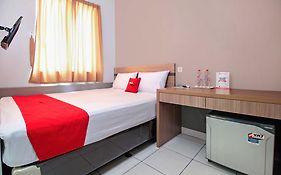 Reddoorz @ Karet Pedurenan 2